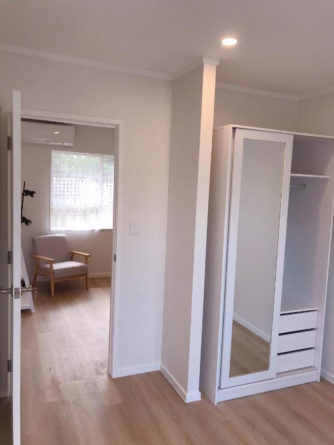 Bright Eden Park Two Bed Townhouse Private Parking Apartment Оукланд Екстериор снимка