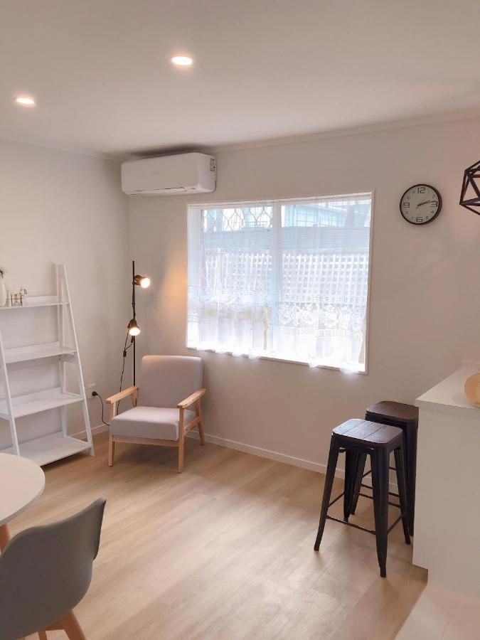Bright Eden Park Two Bed Townhouse Private Parking Apartment Оукланд Екстериор снимка